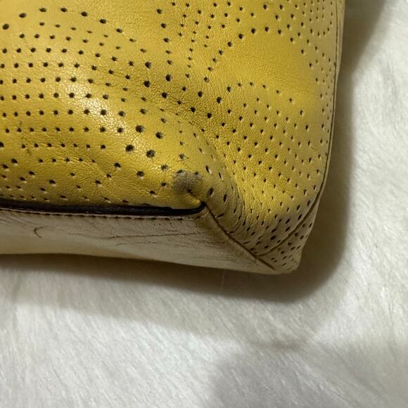 B1.COACH F21941 Yellow Perforated Leather Tote Shoulder Bag GUC - Picture 8 of 15